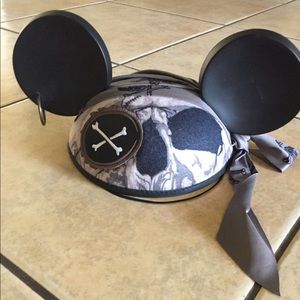 Pirates of the Caribbean Mickey hat
